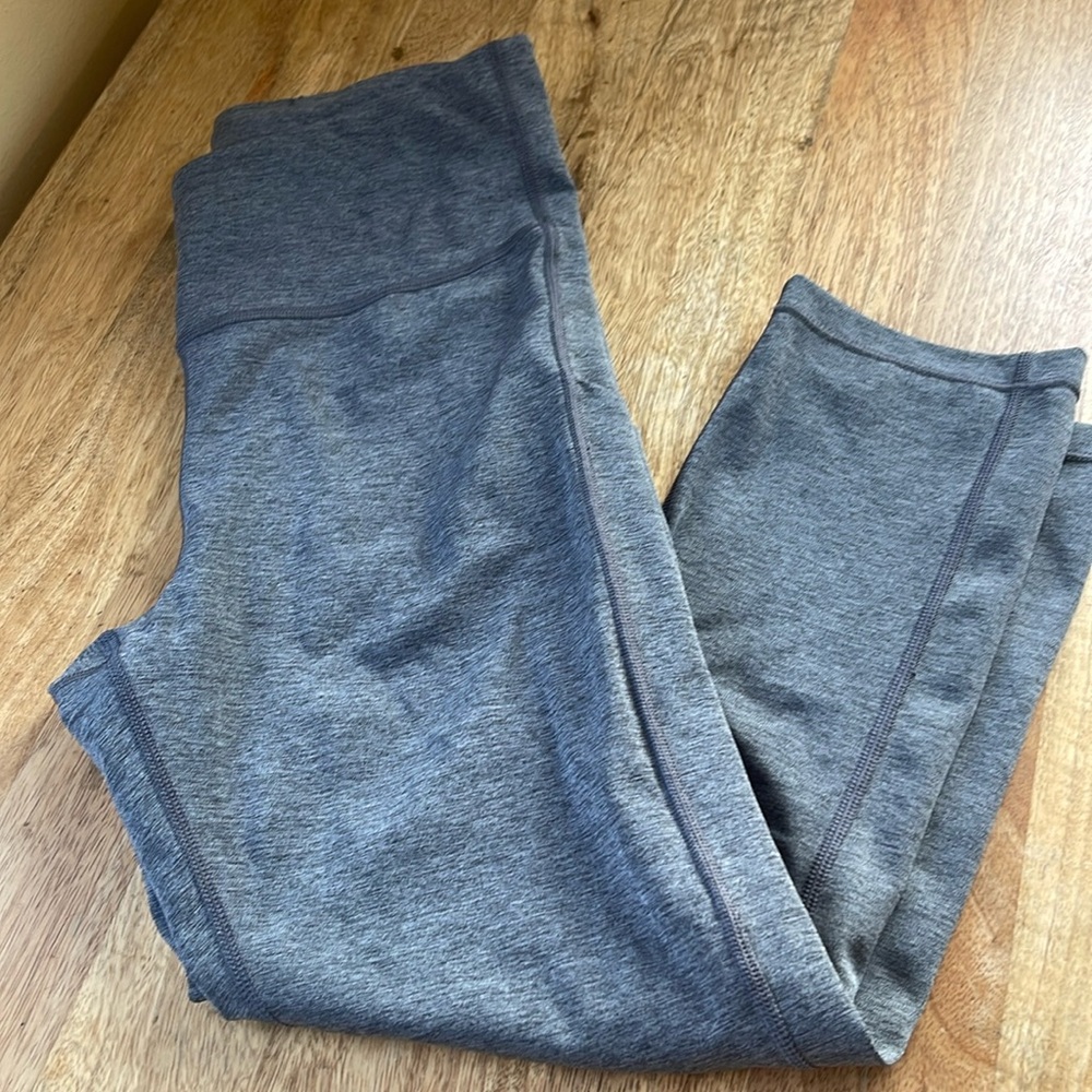 Athleta Dark Gray Ultimate Stash Pocket Capri Legging Size Small M